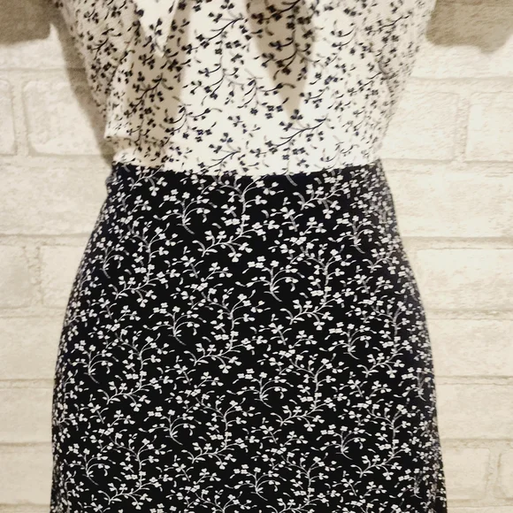 Cece Flirty Summer Dress - Picture 6 of 9